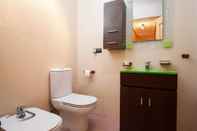 In-room Bathroom Apartamento Roquetas Center