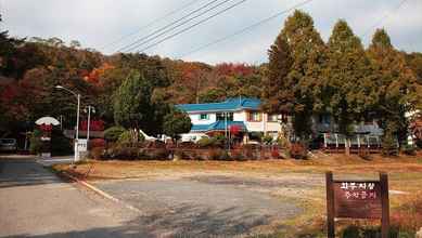 Exterior 4 Muju Bakam Villa Pension