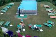 Swimming Pool Hotel La Sorgente