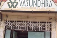 ภายนอกอาคาร Hotel Vasundhra