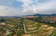 Nearby View and Attractions 4 Arch Plus Studio at Trefoil Setia City