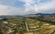 Nearby View and Attractions 4 Arch Plus Studio at Trefoil Setia City