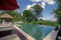 Swimming Pool Villa Kaira