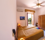 Kamar Tidur 4 Hotel La Mandorla