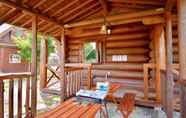 Bedroom 4 Canadian Log Cottage TAKITARO