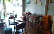 ร้านอาหาร 5 Yuppadee Room for Rent Khaolak Center