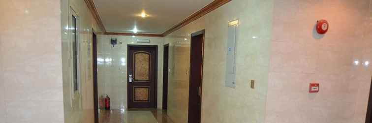 Lobby Akaduniya Furnished Apartments 3