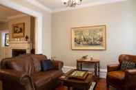 Common Space Sir Isaac Brock B&B Luxury Suites