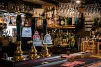 Bar, Kafe dan Lounge The Royal Arms Hotel