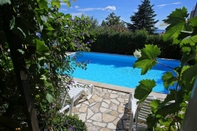 Swimming Pool Luton Apartments, Zadar - Kozino, Heated Pool & Hot Tub