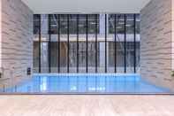 Swimming Pool Avani Melbourne Central Residences