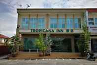 ภายนอกอาคาร Tropicana Inn