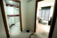 In-room Bathroom Edirne House