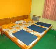 Bedroom 6 Shantinath Palace