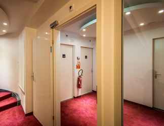 Lobi 2 Hotel Rousseau Geneva