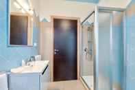 Toilet Kamar AppartaHotel