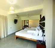 Bedroom 3 Pinthaliya Resort & Spa