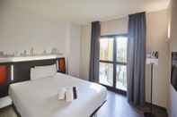 Bedroom easyHotel Barcelona Fira