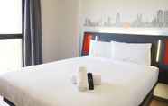 Bedroom 6 easyHotel Barcelona Fira