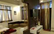 Phòng tắm bên trong 5 Hotel Surya Mahal