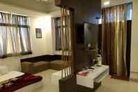 Phòng tắm bên trong Hotel Surya Mahal