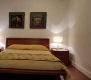 Bilik Tidur 4 Guest house of Villa Tamarit