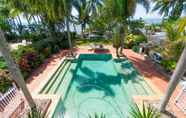 Swimming Pool 5 Beach House Cairns