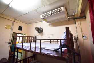 Kamar Tidur 4 Khaosan Rainbow Hostel