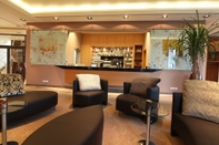 Bar, Cafe and Lounge Lind Hotel