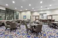 Bar, Cafe and Lounge Residence Inn by Marriott Seattle Sea-Tac Airport