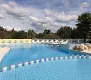 Swimming Pool 3 Les Chênes Verts