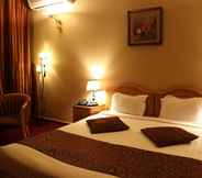 Kamar Tidur 6 Safwat Al Amal Hotel