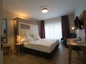 Bedroom 4 Weinbar und Hotel FahrAway