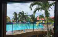 Kolam Renang 3 Precia Villavert Beach Resort