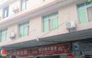 Bangunan 3 Guanghan Sunshine Hostel