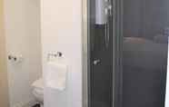 In-room Bathroom 4 Kelpies Serviced Apartments