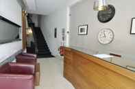 Lobi Kensington Hotel Apartments