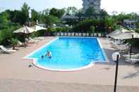 Swimming Pool Dakar Living Hotel