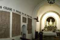 Lobby Hospedería del Santuario de la Peña de Francia