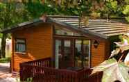 Exterior 4 Linnhe Lochside Holidays