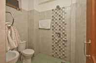 In-room Bathroom Himanshu Resorts