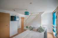 Kamar Tidur Kirkstall Bridge Apartments - 23