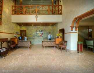 Lobby 2 Zaras Resort