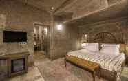 Bedroom 6 Hera Cave Suites
