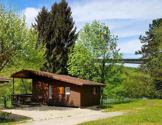 Bên ngoài 2 Camping de la Vallée de l'Ain