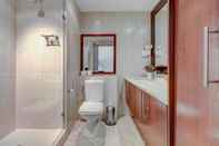 In-room Bathroom UniqueStay Oudehoek Apartment