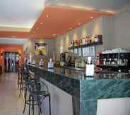 Bar, Cafe and Lounge 6 Hotel Torrezaf