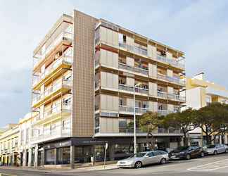 Exterior 2 Blue Sky Apartment