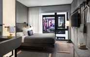 Bilik Tidur 3 Moxy Chicago Downtown