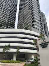 Bangunan 4 Cozy Condo at The Meridin Medini